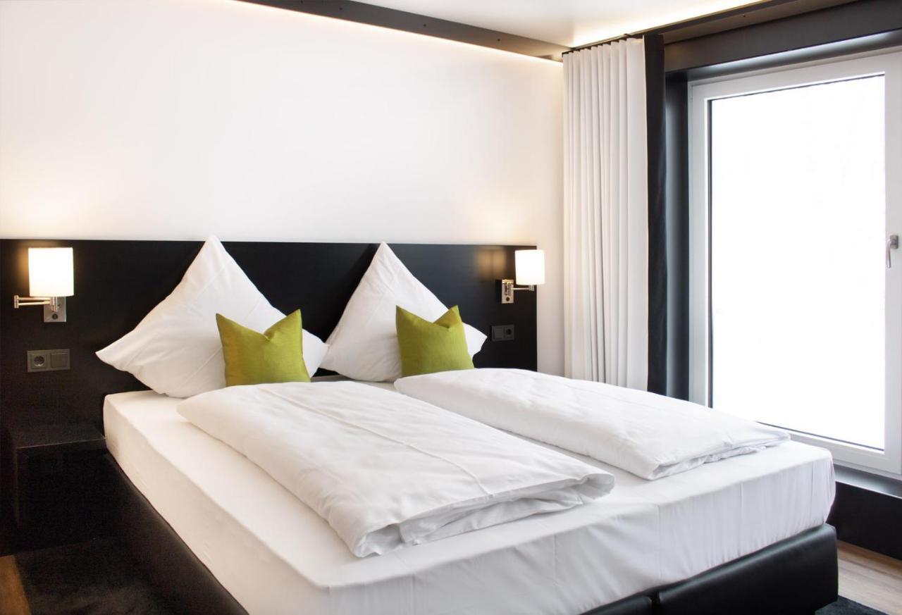 Men Hotel By Wmm Hotels Менген Экстерьер фото